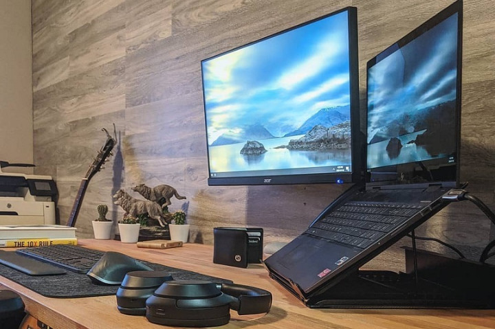 Hướng dẫn các chọn giá treo màn PC phù hợp với bàn làm việc hiện tại của bạn